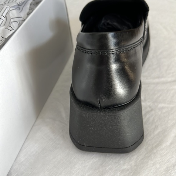 NIB MIISTA MODERN CHUNKY-HEELED BLACK LOAFERS W/TREAD SOLE (39/9) - Picture 9 of 13